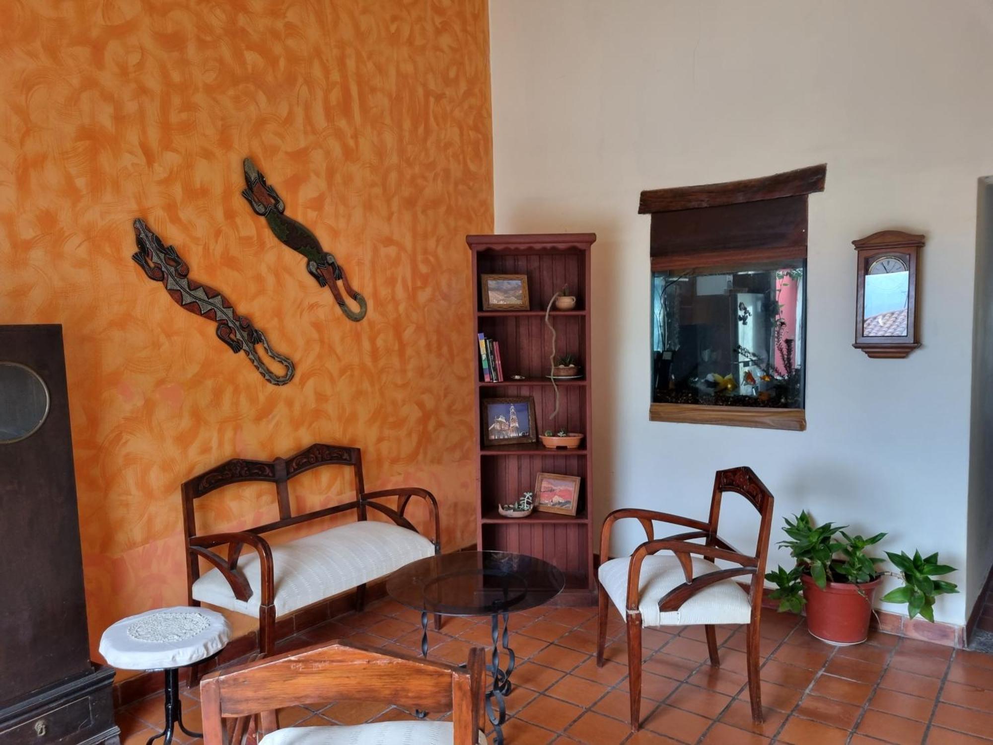 Hostal Las Rosas Salta Esterno foto