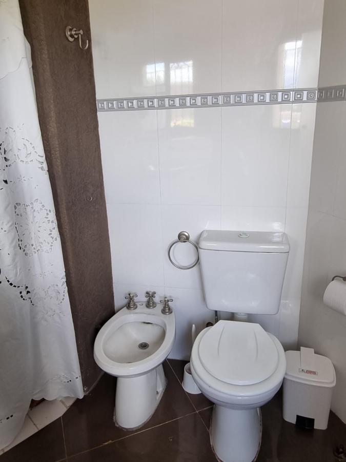 Hostal Las Rosas Salta Esterno foto