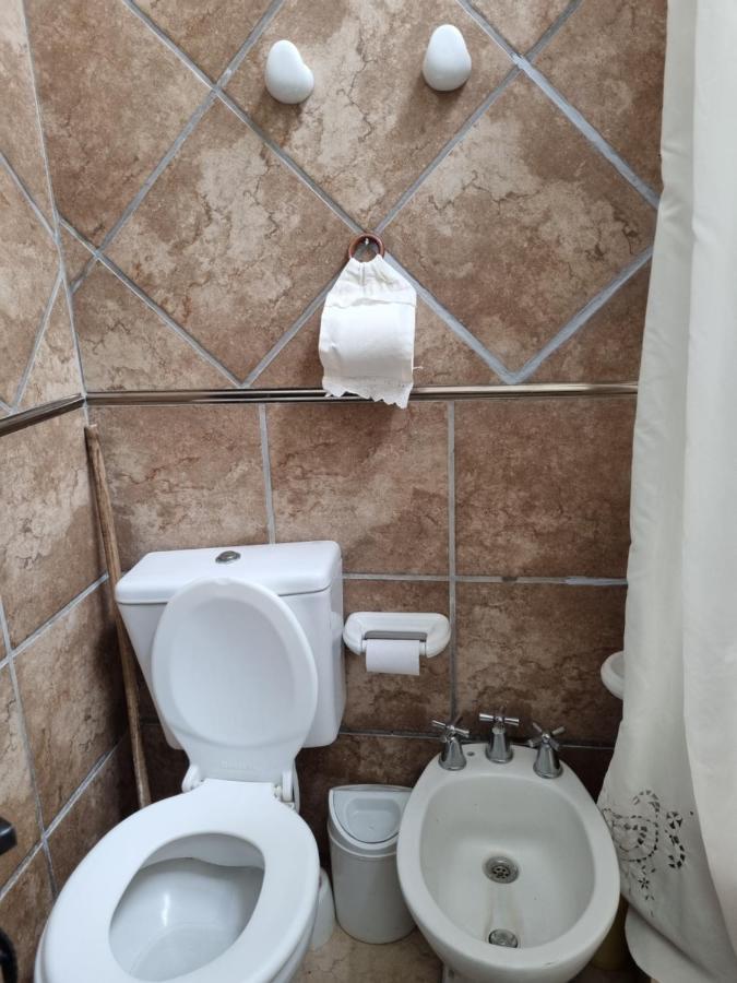 Hostal Las Rosas Salta Esterno foto