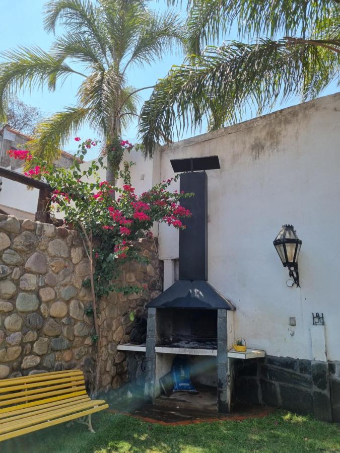 Hostal Las Rosas Salta Esterno foto