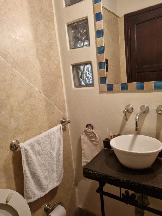 Hostal Las Rosas Salta Esterno foto