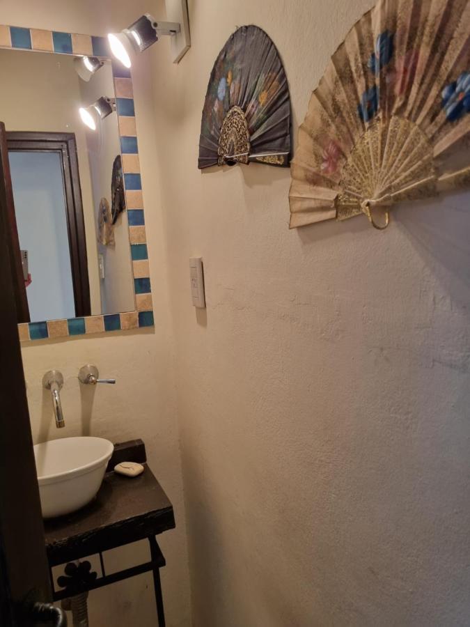 Hostal Las Rosas Salta Esterno foto