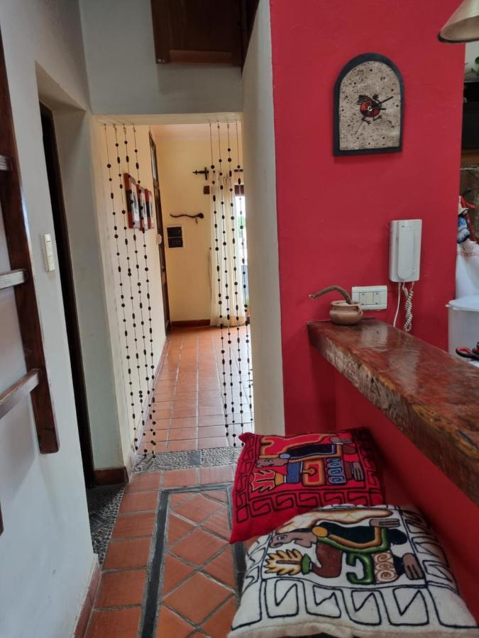 Hostal Las Rosas Salta Esterno foto